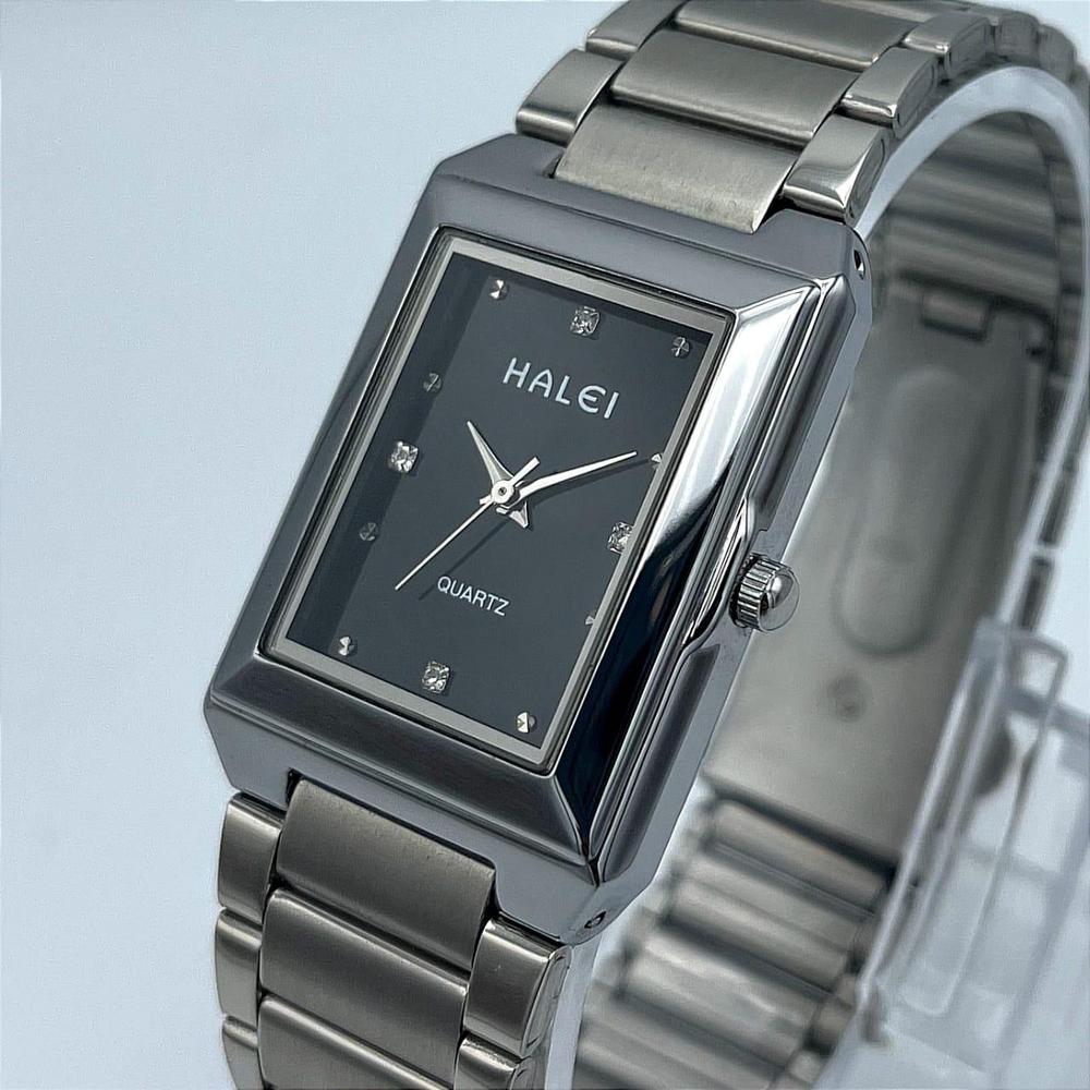 Quartz Water Resistant watch