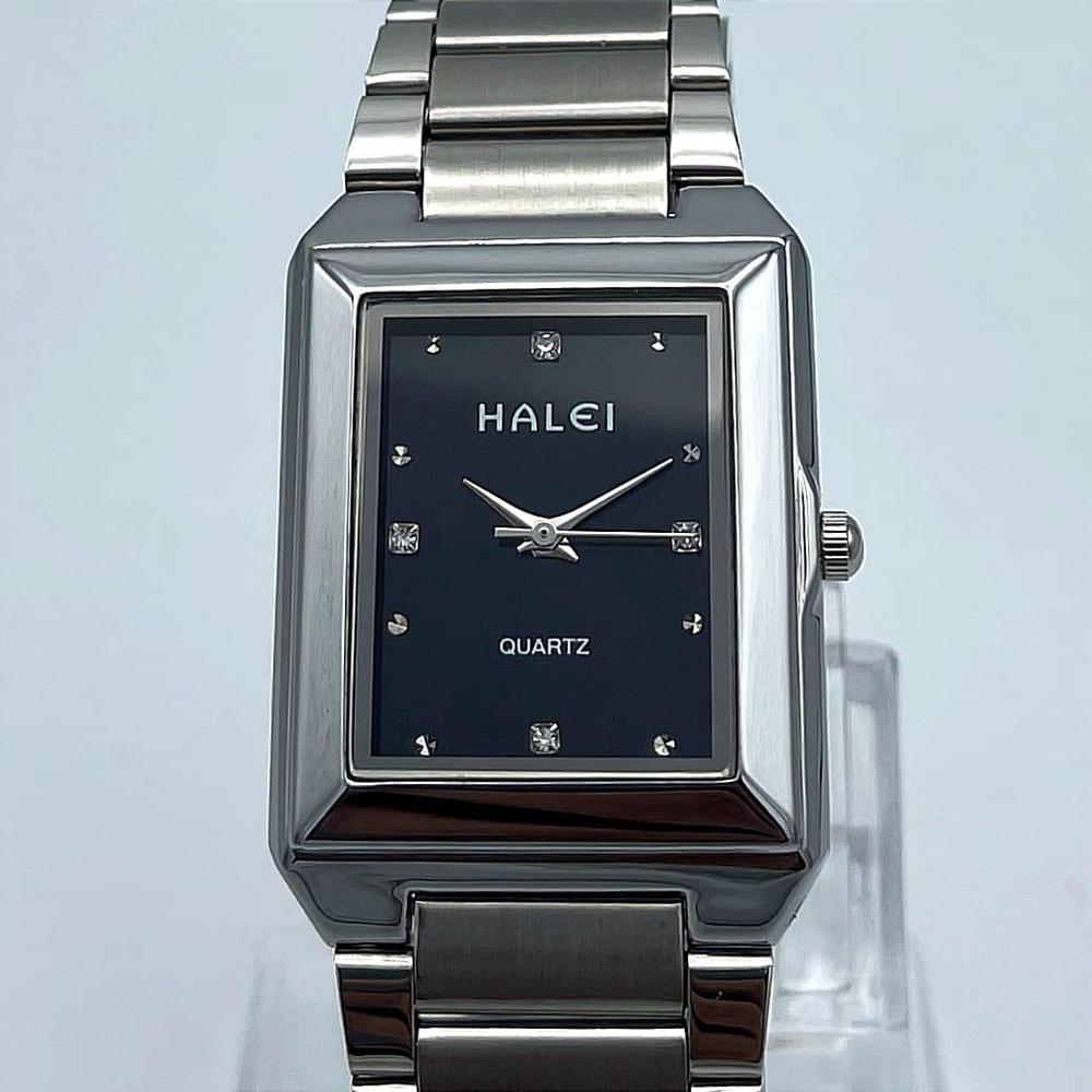 Quartz Water Resistant watch